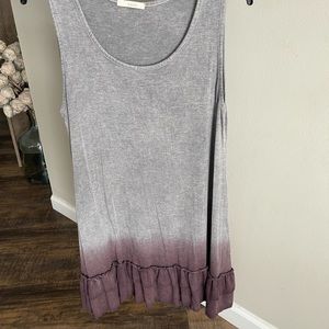 Sleeveless ombré ruffle tunic